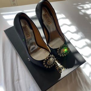 Badgley Mischka peep toe heels
